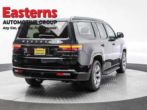 Used 2022 Jeep Wagoneer Series II AWD/4WD image 5