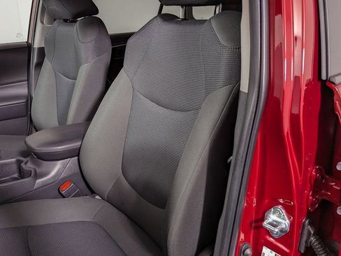 Certified 2025 Toyota RAV4 LE image 19