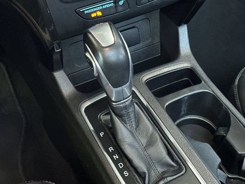 Used 2019 Ford Escape Titanium AWD/4WD image 22