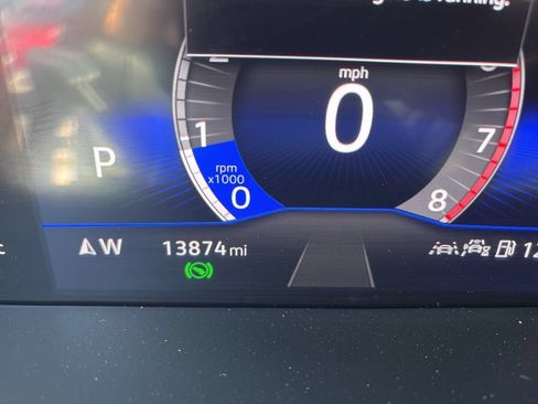 Used 2025 Volkswagen Jetta SE FWD image 14