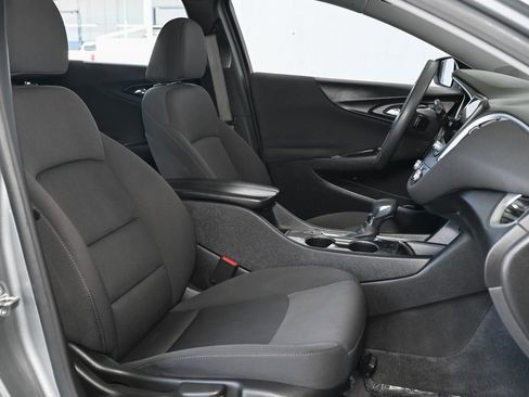 Used 2023 Chevrolet Malibu LT FWD image 40
