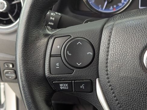 Used 2019 Toyota Corolla SE image 16