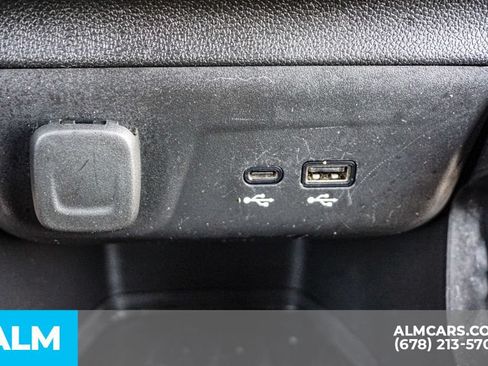 Used 2025 Chevrolet TrailBlazer LT AWD/4WD image 40