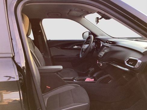 Used 2023 Chevrolet TrailBlazer LT image 17