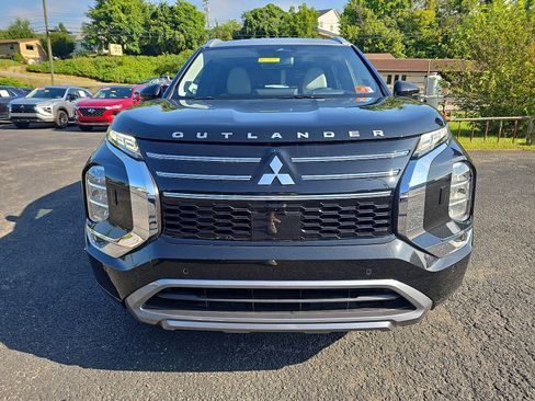 New 2025 Mitsubishi Outlander AWD image 10