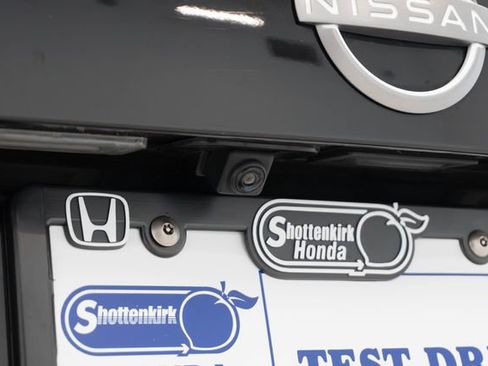 Used 2025 Nissan Sentra SV FWD image 11