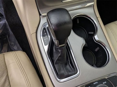 Used 2018 Jeep Grand Cherokee Limited w/ Luxury Group II image 11