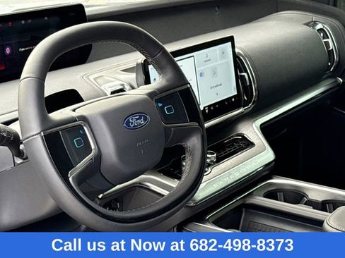 New 2025 Ford Expedition Platinum w/ Driver's Package image 20