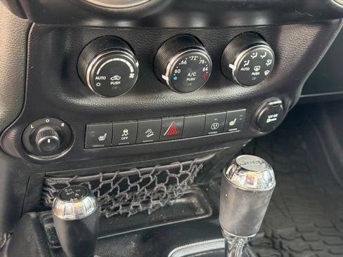 Used 2015 Jeep Wrangler Unlimited Sahara w/ Dual Top Group AWD/4WD image 25