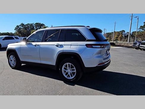 Certified 2025 Jeep Grand Cherokee Laredo X w/ Luxury Tech Group I image 28