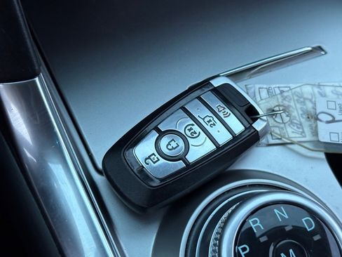 Used 2020 Ford Explorer Limited image 44