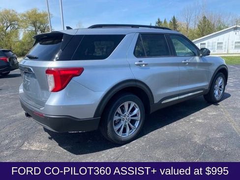 Used 2024 Ford Explorer XLT w/ Equipment Group 202A AWD/4WD image 7