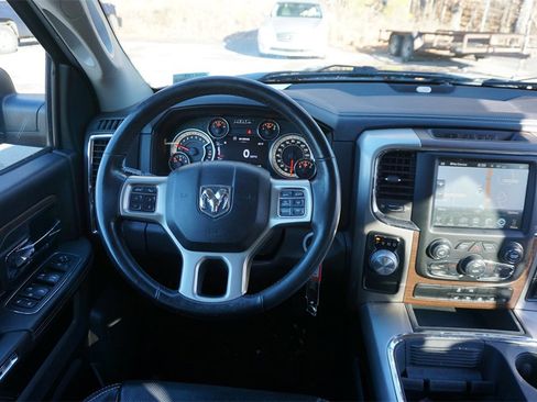Used 2017 RAM 1500 Laramie image 5