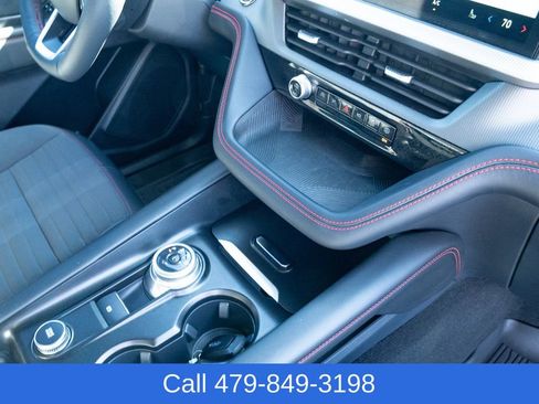 Used 2025 Ford Explorer ST-Line w/ ST-Line Street Pack image 42