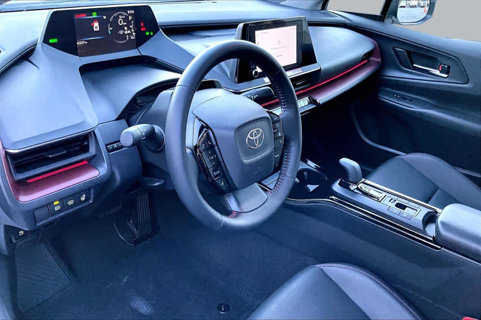 Used 2026 Toyota Prius Plug-In Hybrid FWD image 18