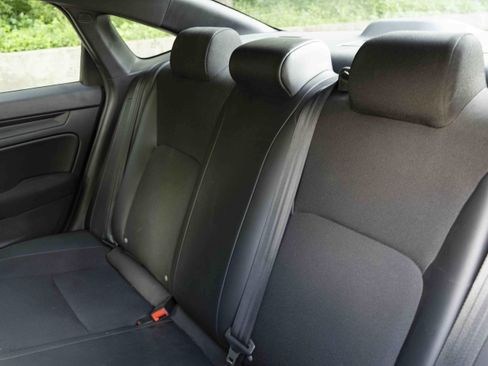 Used 2023 Honda Civic Sport image 18