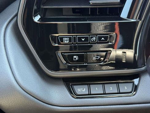 Used 2025 Lexus TX 500h AWD image 25