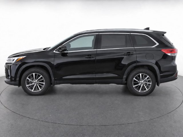 Used 2018 Toyota Highlander XLE AWD/4WD image 5