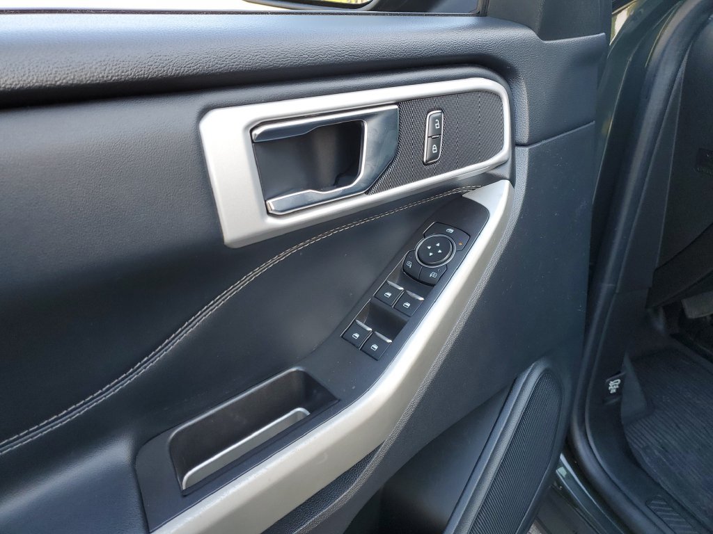 Used 2022 Ford Explorer XLT RWD image 19