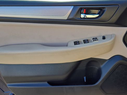 Used 2018 Subaru Legacy 2.5i Premium image 11