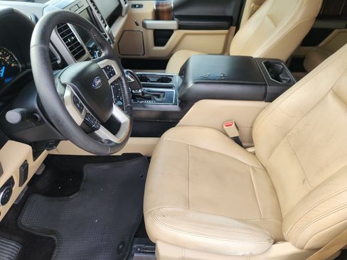 Used 2015 Ford F150 Lariat w/ Equipment Group 501A Mid RWD image 13