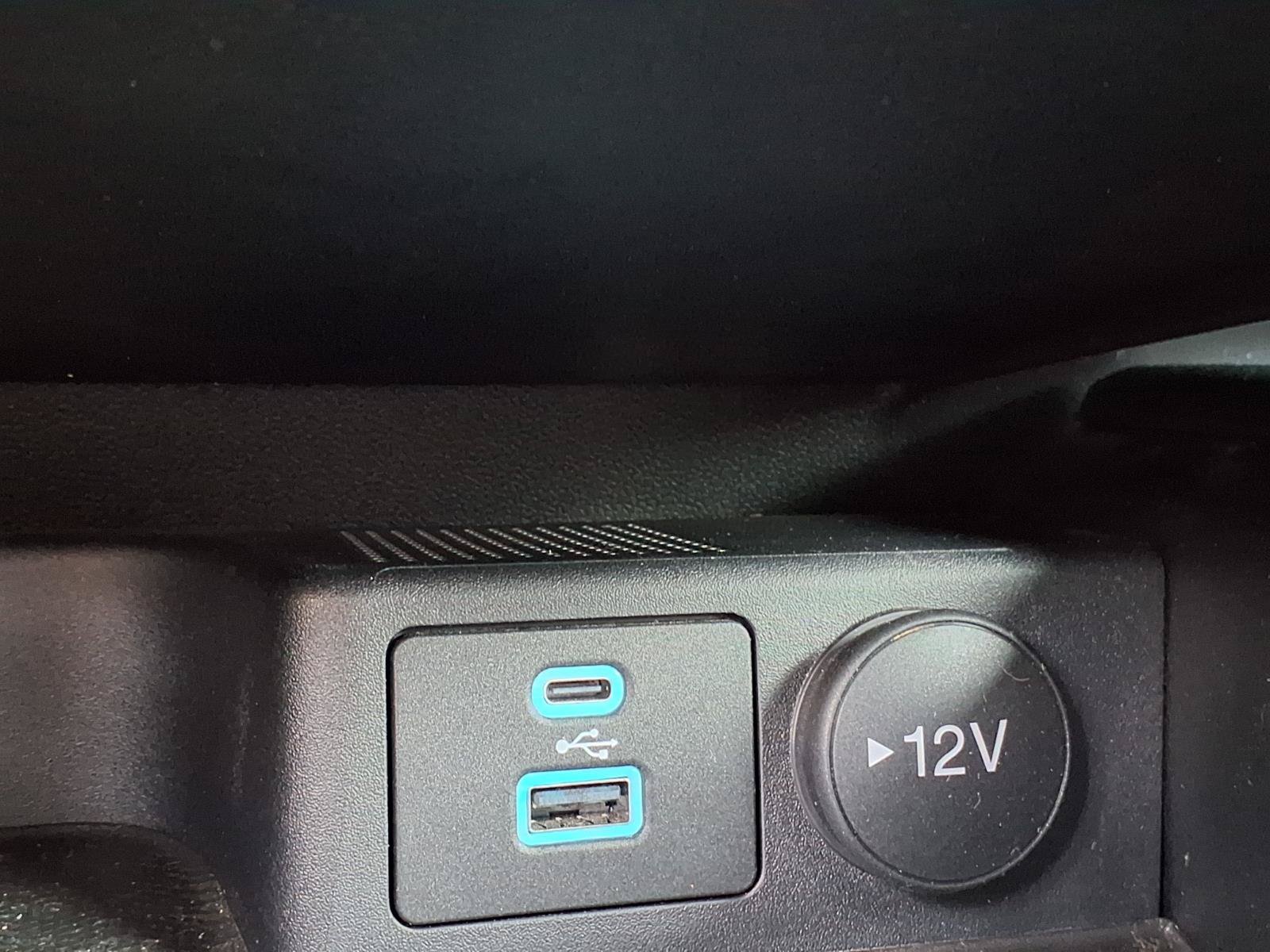 Used 2022 Ford Escape SEL FWD image 11