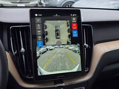 New 2026 Volvo XC60 B5 Plus w/ Protection Package Premier image 23