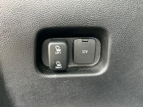 Used 2024 Ford Edge Titanium image 13