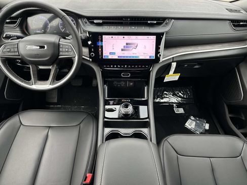 New 2026 Jeep Grand Cherokee Limited AWD/4WD image 10