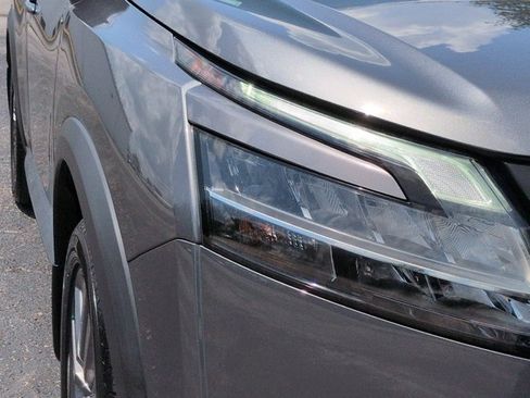 Certified 2024 Nissan Pathfinder SL w/ SL Premium Package FWD image 10
