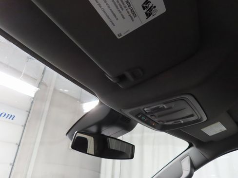 Used 2025 GMC Sierra 1500 Elevation image 20