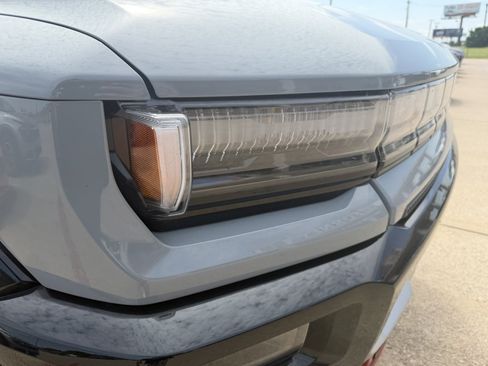 Used 2024 GMC Hummer EV 3X w/ LPO, Illumination Package AWD/4WD image 29