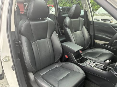 Used 2021 Subaru Forester Touring AWD/4WD image 16