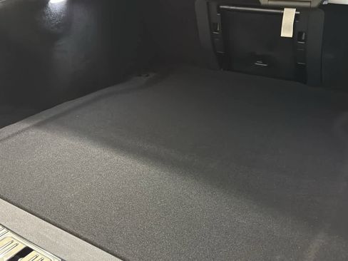 New 2025 Mercedes-Benz S 580e 4MATIC Sedan image 32