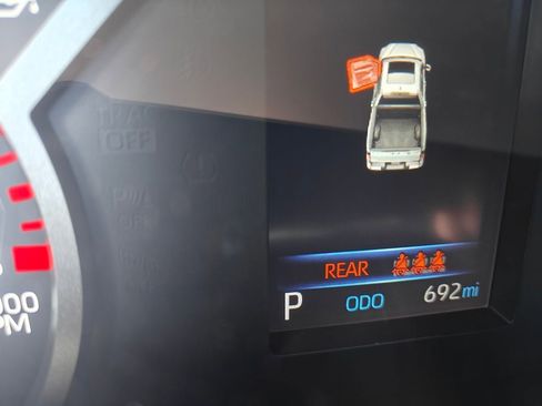 Used 2026 Toyota Tundra SR5 w/ SR5 Premium Package AWD/4WD image 8