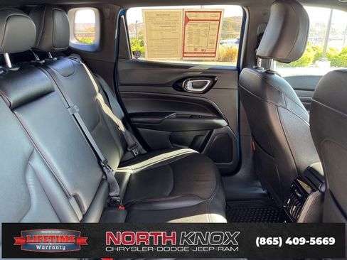 Used 2025 Jeep Compass Trailhawk w/ Trailhawk Elite Group image 21