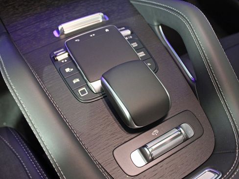 Certified 2025 Mercedes-Benz GLE 53 AMG 4MATIC Coupe image 26