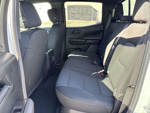 New 2025 Chevrolet Colorado W/T image 26
