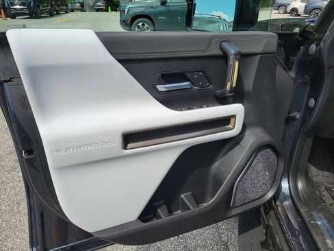 New 2025 GMC Hummer EV 2X image 7