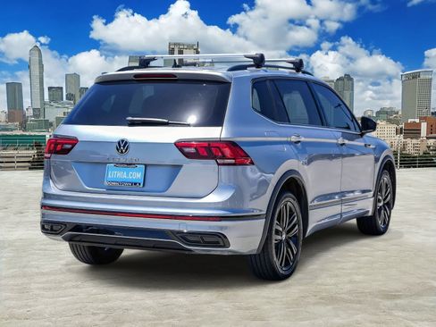 Used 2022 Volkswagen Tiguan SE R-Line FWD image 6