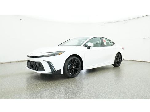 New 2026 Toyota Camry SE image 17