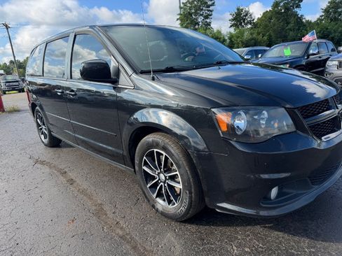 Used 2016 Dodge Grand Caravan R/T FWD image 12