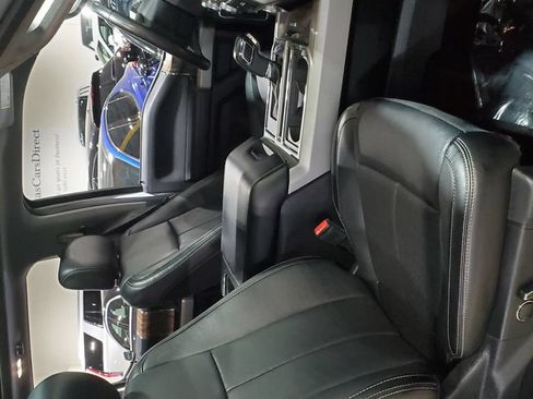 Used 2018 Ford F150 Lariat w/ Equipment Group 502A Luxury RWD image 14