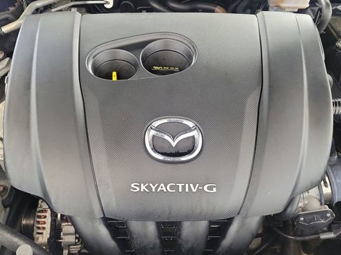 Used 2021 MAZDA MAZDA3 s FWD image 10