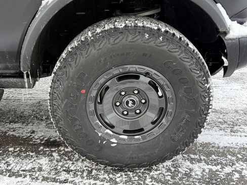 New 2025 Ford Bronco Big Bend w/ Matte Film Protection Package image 7