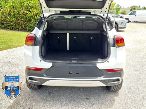 Certified 2023 Buick Encore GX Preferred FWD image 5