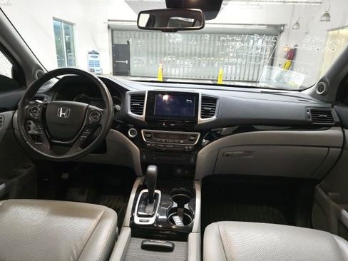Used 2017 Honda Ridgeline RTL-E image 13