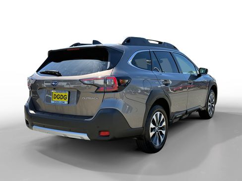 Used 2024 Subaru Outback Limited AWD/4WD image 5