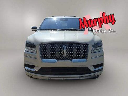 Used 2018 Lincoln Navigator Reserve w/ Technology Package AWD/4WD image 4