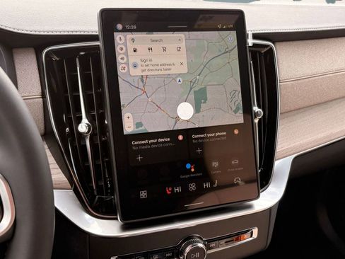 New 2026 Volvo XC90 B6 Plus w/ Protection Package Premier image 29